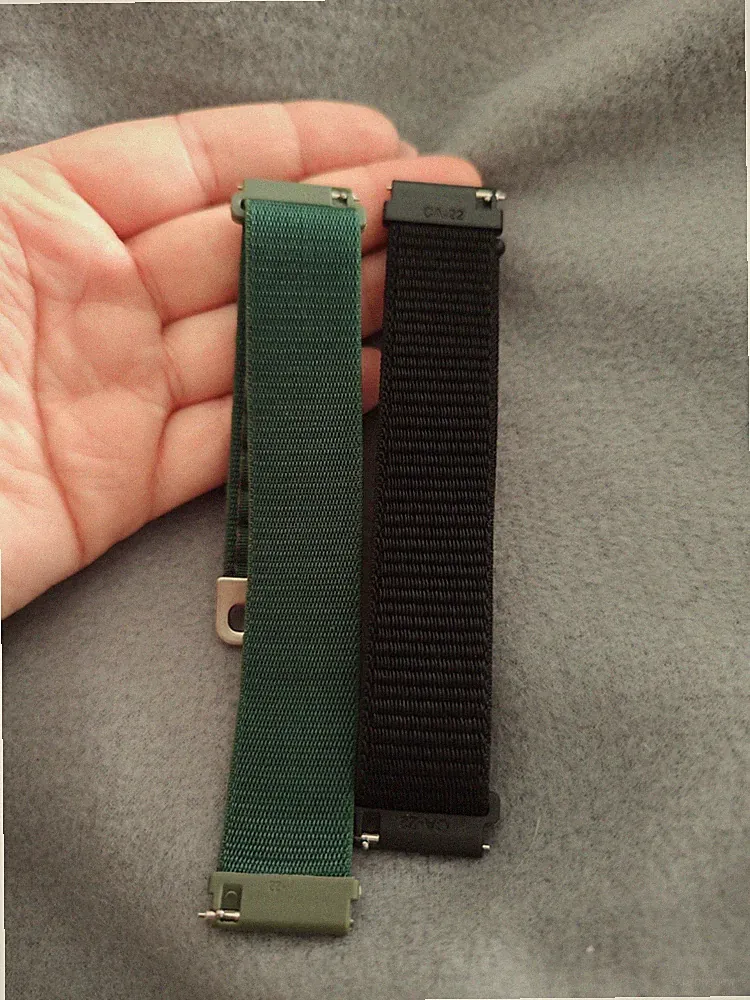 2x 22mm Nylon Smart Watch Armbänder Grün und Schwarz