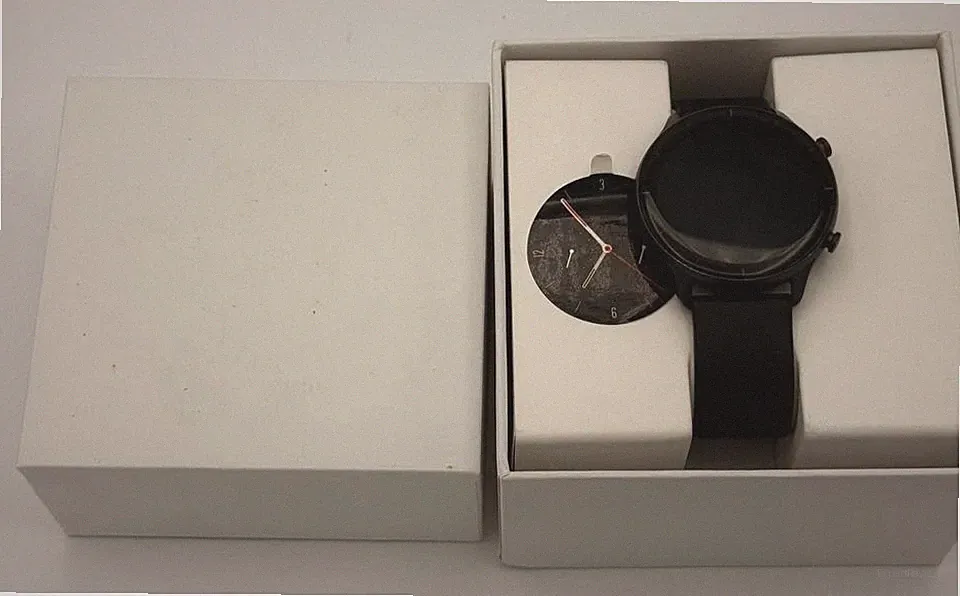 Amazfit GTR 2e Smartwatch gebraucht, leicht verkratzt, keine Kopplung möglich