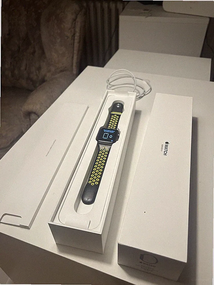 Apple Watch Series 3 42 MM Smartwatch Space Grey
