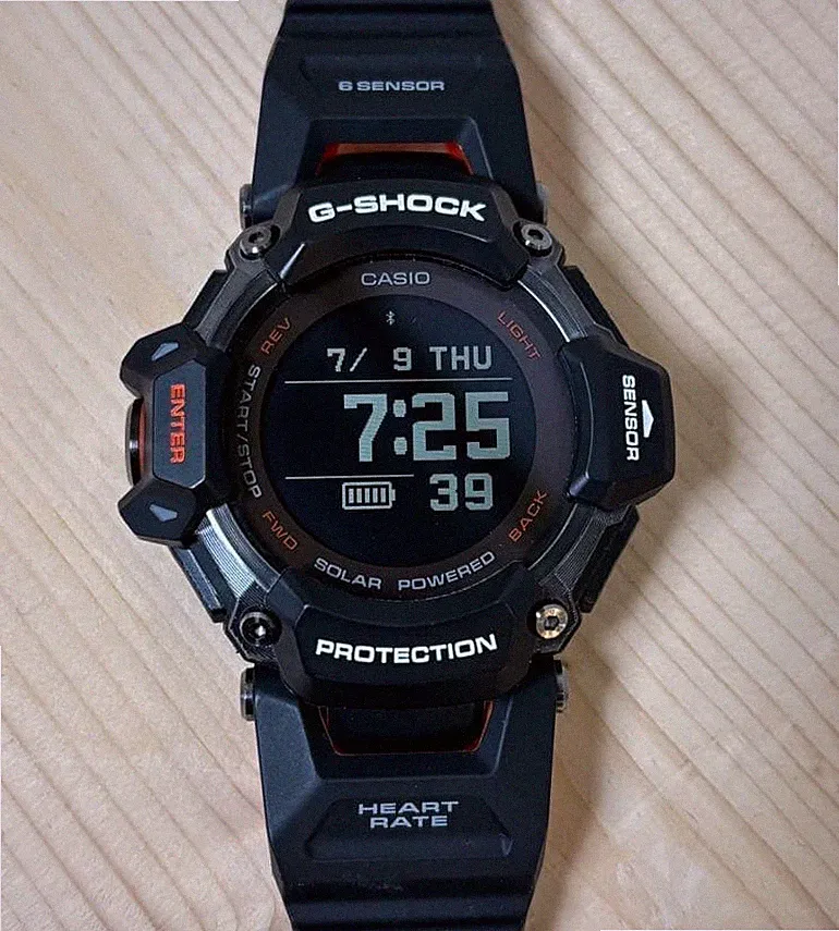 Casio G-Shock G-SQUAD GBD-H2000-1AJR Solar Herzfrequenz GPS Neuwertig 3515