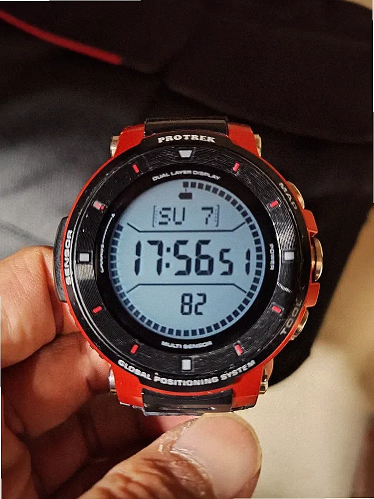 CASIO PRO TREK Smart WSD-F30 Orange Outdoor Smartwatch aus Japan