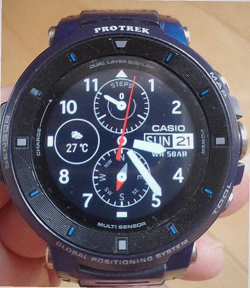 Casio Pro Trek WSD-F30 Smartwatch Dual Layer Display GPS Multisensor aus Japan