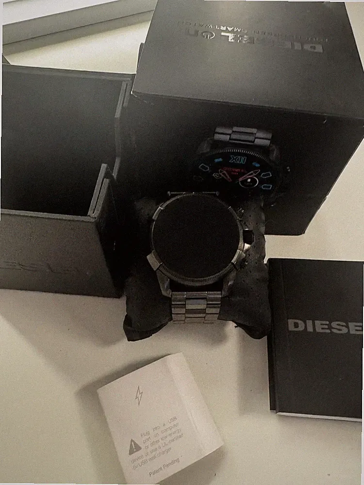 Diesel Full Guard 2.5 DZT2011 Smartwatch Edelstahl Schwarz Wear OS 200mm