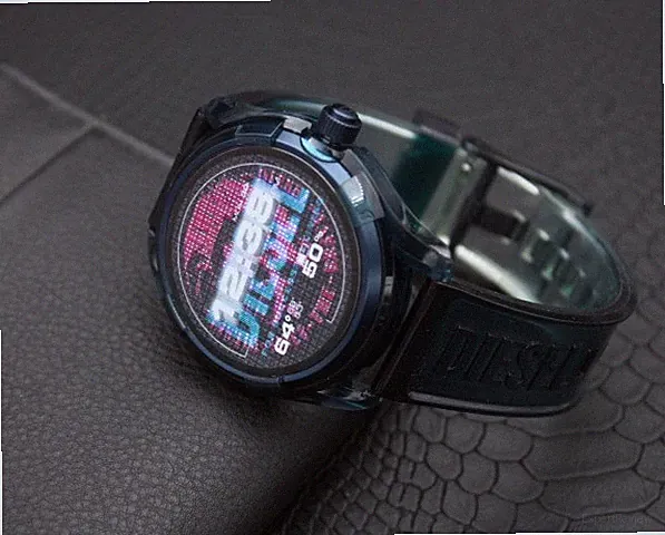 Diesel On Fadelite Smartwatch – Transparentes Blau Gummiarmband