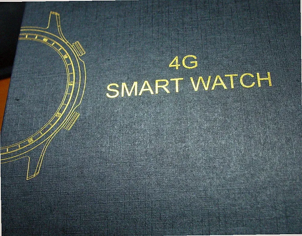Eine 4G-Smartwatch (oft als „LTE“ oder „Cellular“ bezeichnet) GPS Metallgehäuse