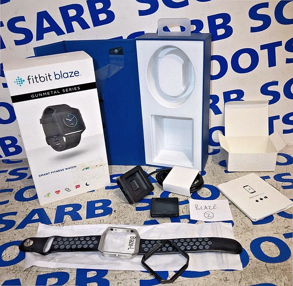 Fitbit BLAZE - Guter Zustand Fitness Tracker Sport Smartwatch & Ladegerät