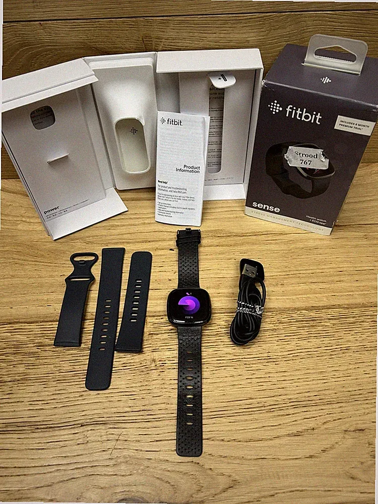 FitBit Sense 41mm schwarz Smartwatch Fitnesstracker Stress Schlaf Monitor OVP