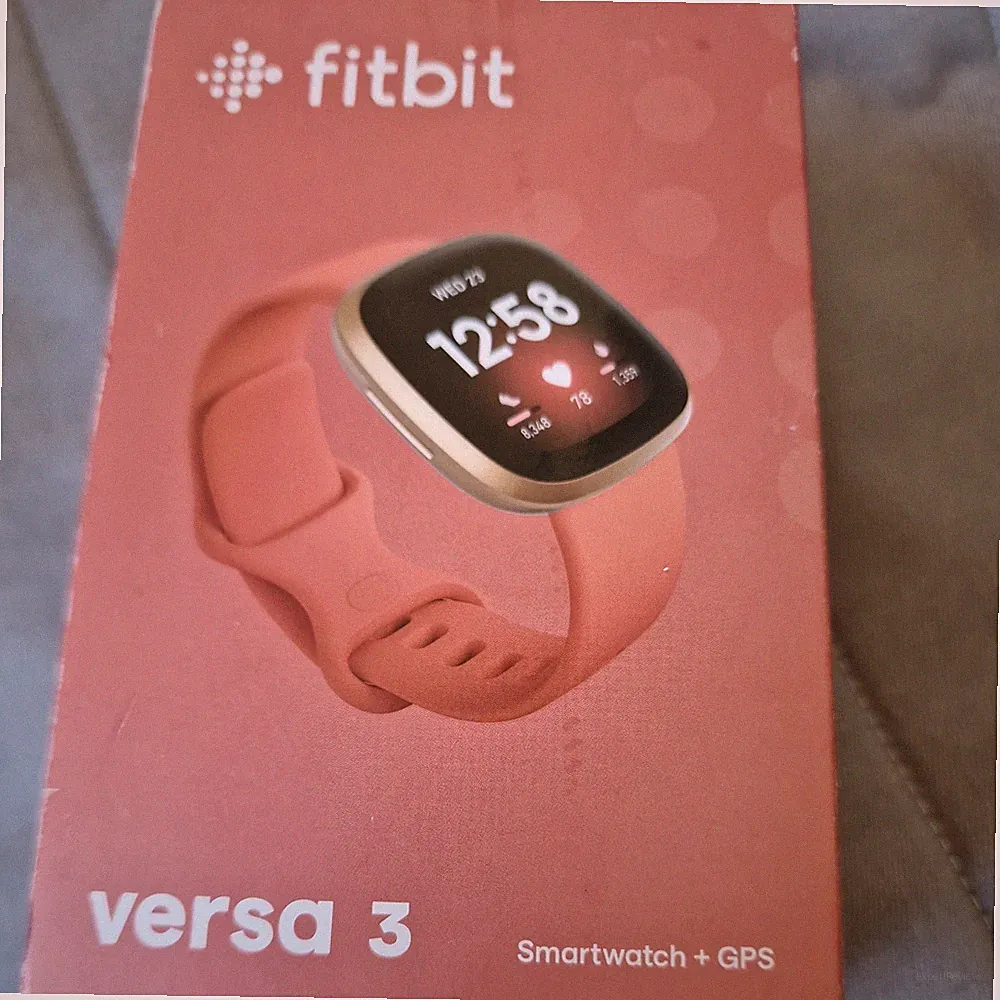 Fitbit Versa 3 Fitnesstracker Smartwatch Rosa/Gold mit 5 Armbändern & 3 Ladegeräten