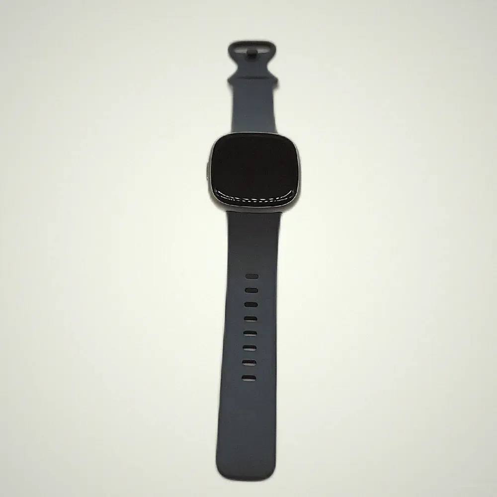 Fitbit Versa 4 by Google ? Smartwatch Damen Herren ? Tracker Sports (1 - Defekt