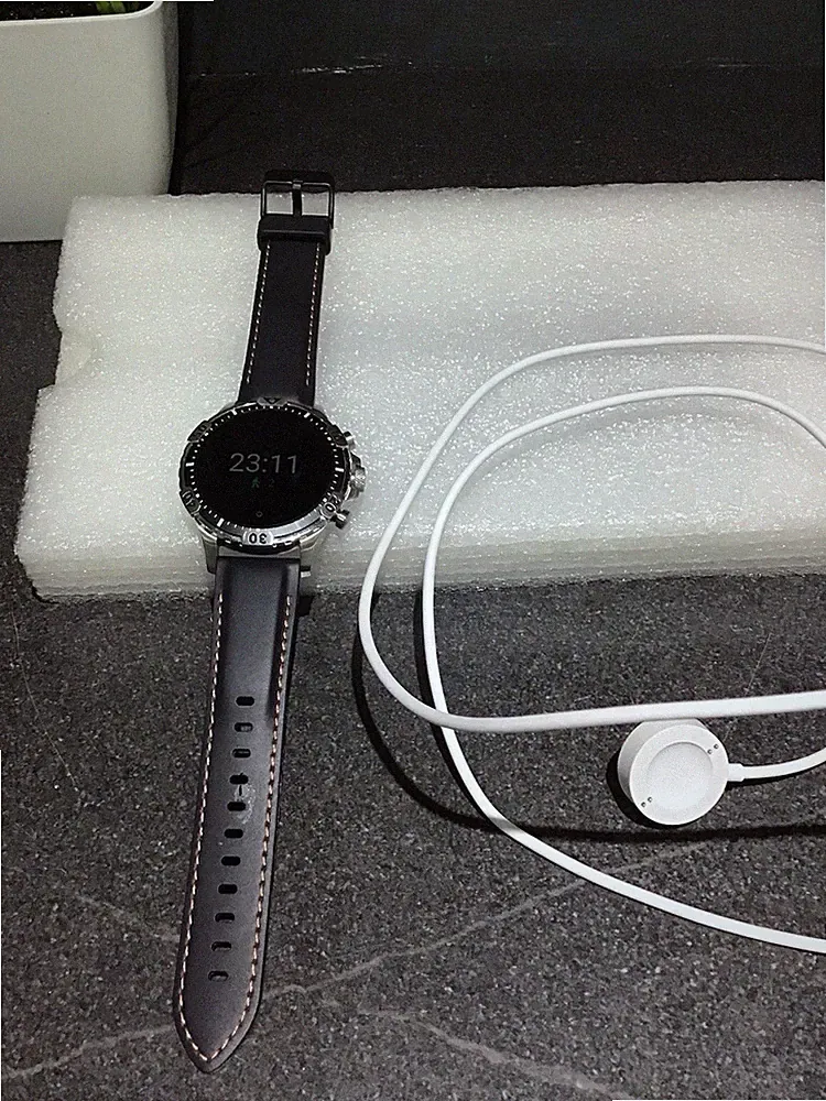 Fossil Garrett HR Gen 5 Smartwatch schöner Zustand. Sehr guter Zustand. Voll funktionsfähig. ⭐️