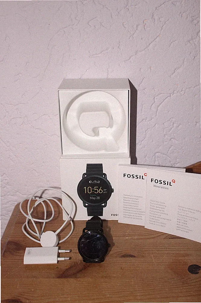 FOSSIL Q Wander Smartwatch Ungetragen