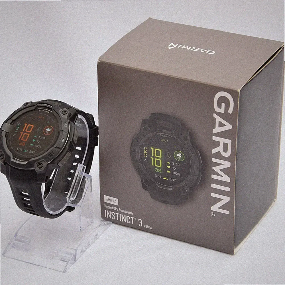 Garmin Instinct 3 45 mm AMOLED robuste Multisport-Smartwatch - Schwarz (A)