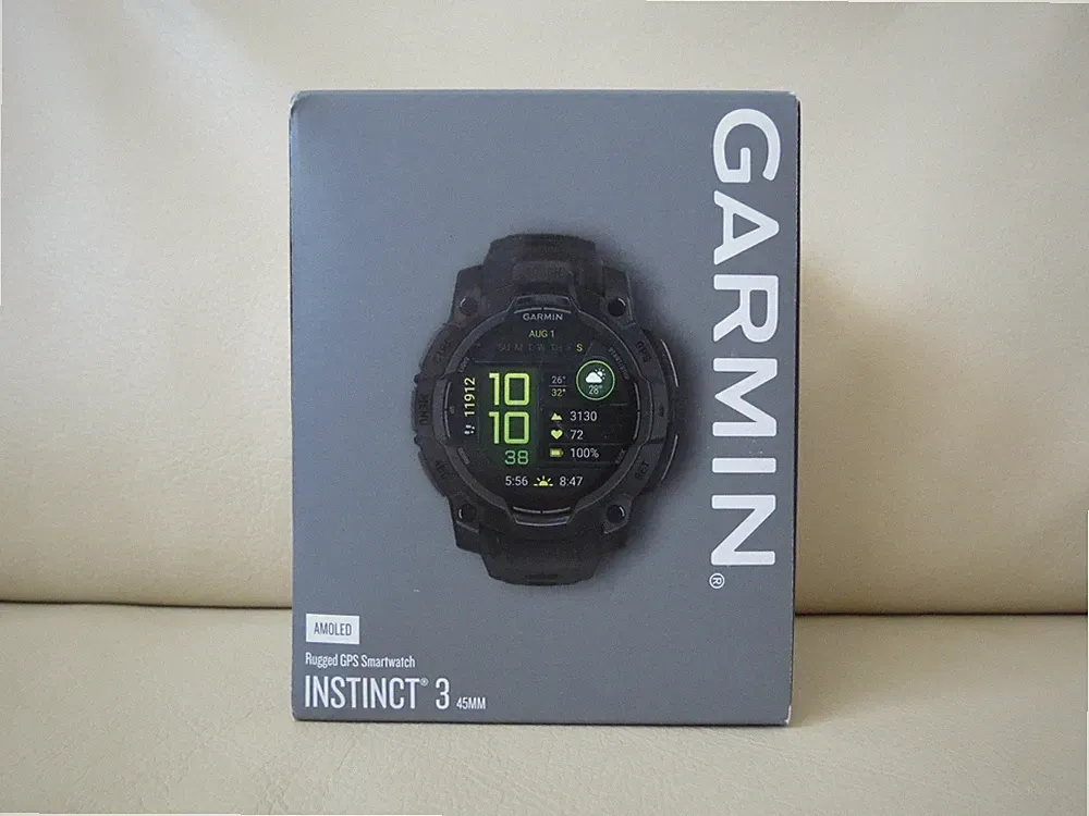 Garmin Instinct 3 AMOLED Black 45mm MultiSport Watch - New in Box !!