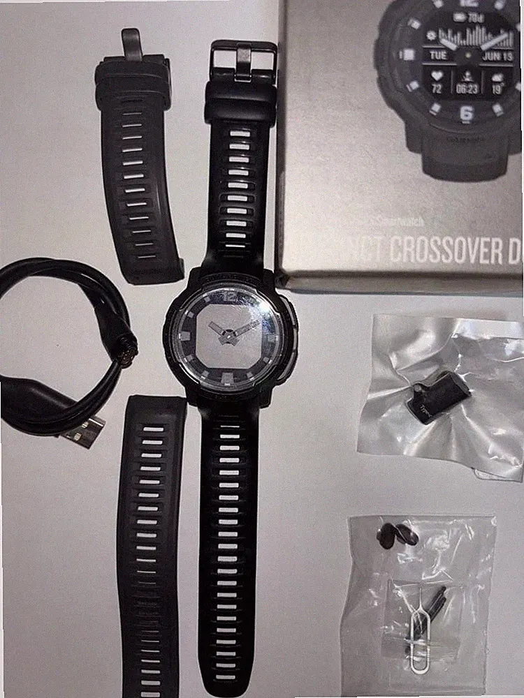 Garmin Instinct Crossover Dual Power Hybrid Smartwatch Schwarz aus Japan