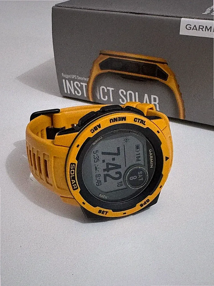 Garmin Instinct Solar Smartwatch Silikon, Gelb, Sunburst, 45mm