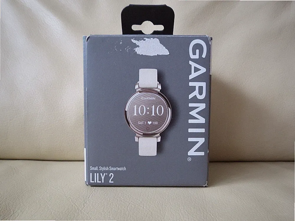 Garmin Lily 2 Cream Gold / Coconut 35mm MultiSport Watch - New in Box !!