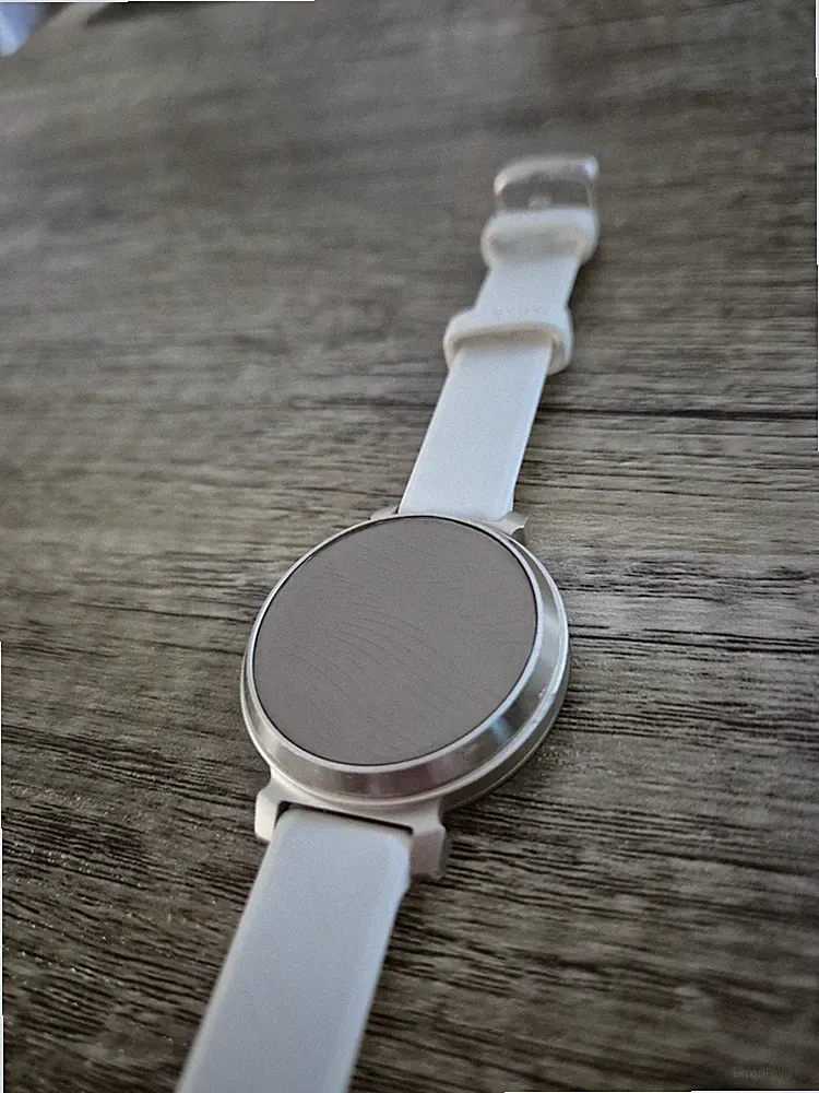Garmin Lily 2 – Cream Gold / Weiß – Voll funktionsfähig
