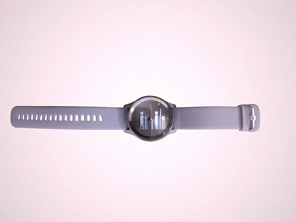 Garmin vívomove Sport Smartwatch mit analogen Zeigern und Touchscreen