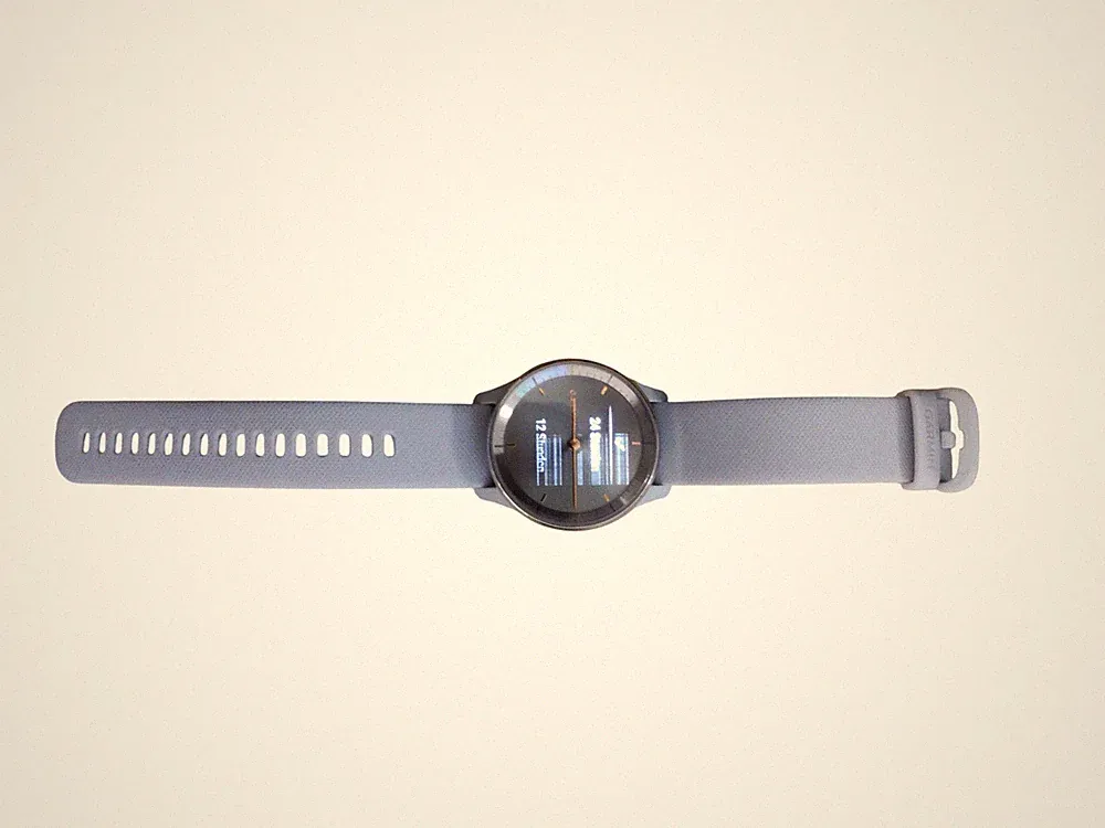 Garmin vívomove Sport Smartwatch mit analogen Zeigern und Touchscreen