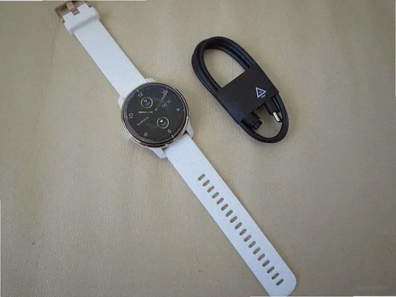 Garmin Venu 2 Plus Music White / Gold 43mm AMOLED MultiSport Watch - New !!