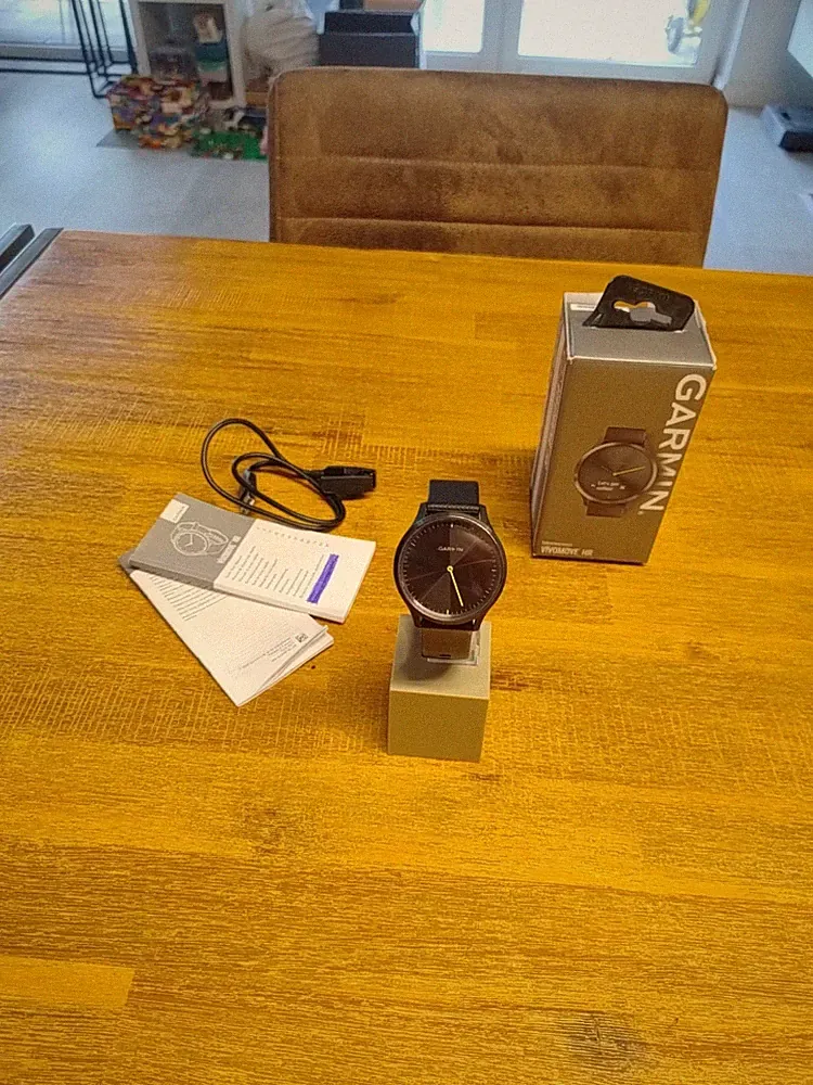 Kunststoff Hybrid-Smartwatch