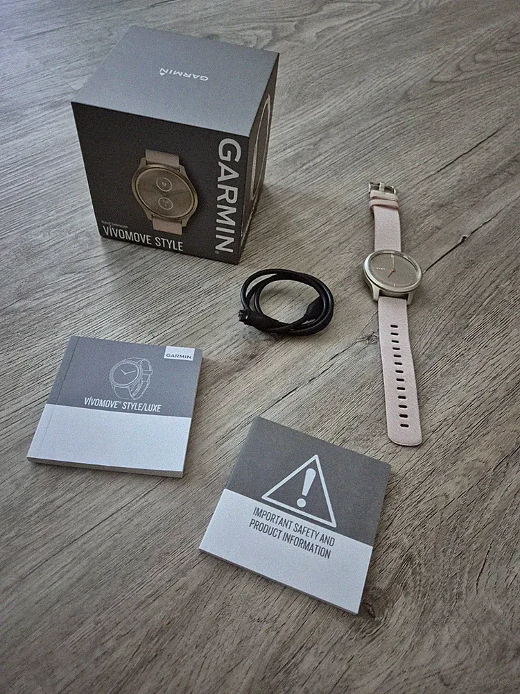 Garmin Vivomove Style Hybrid Smartwatch