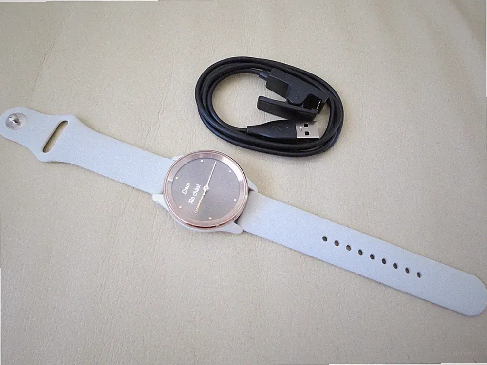 Garmin Vivomove Trend Beige / Rose Gold / Ivory 40mm MultiSport Watch - New !!