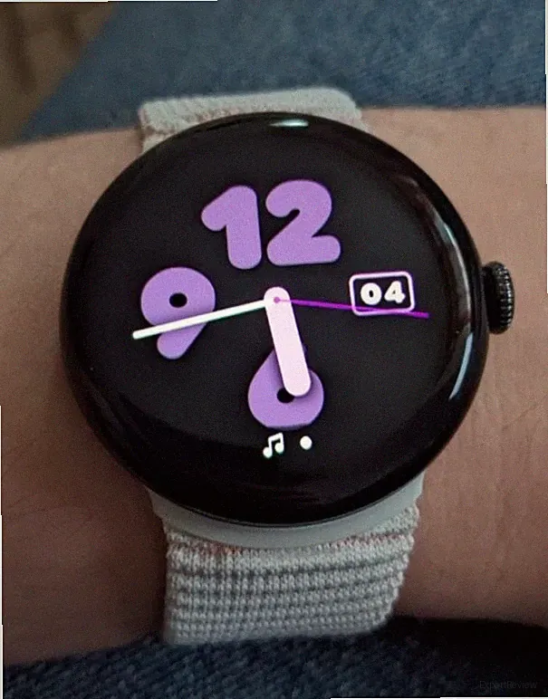 Google Pixel Watch 2 - Matte Black - 41mm - WLAN, mit zwei originalen Armbändern