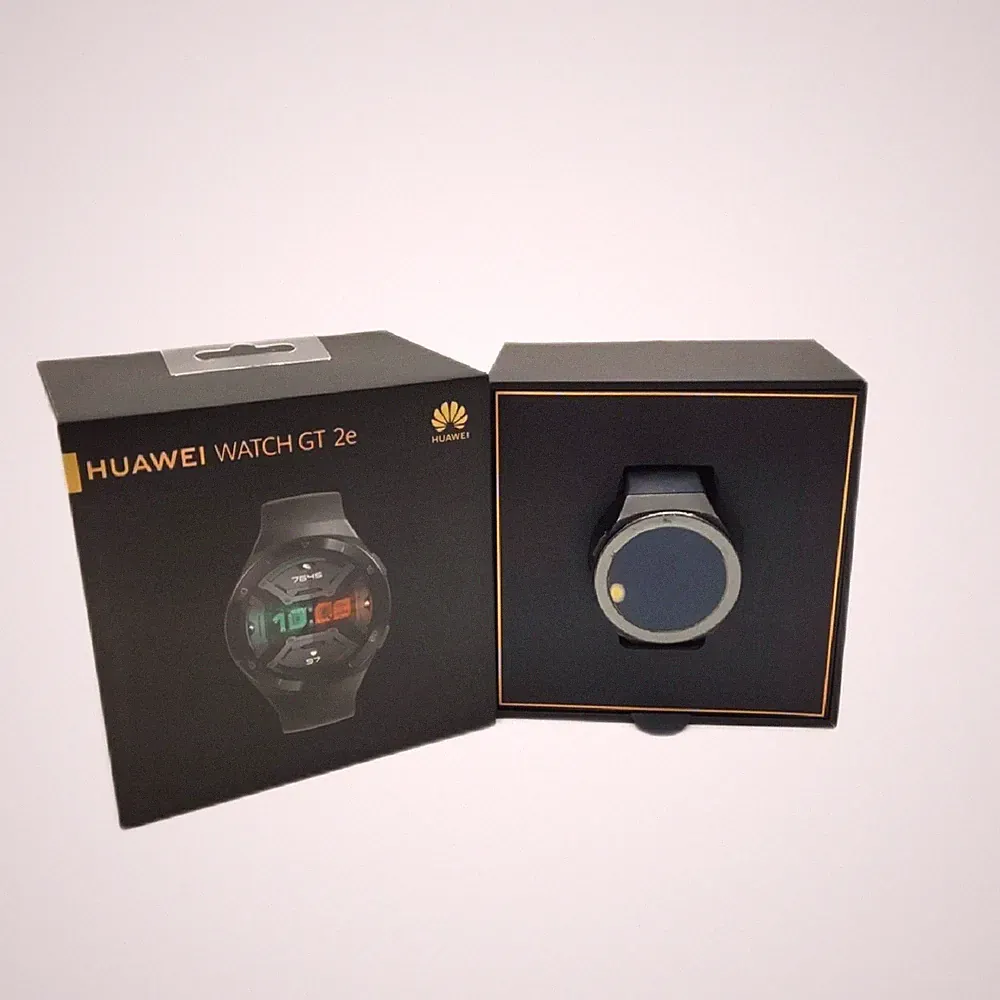 HUAWEI Watch GT 2e Smartwatch 46mm AMOLED Aktivitätstracker Wearables (98,36)