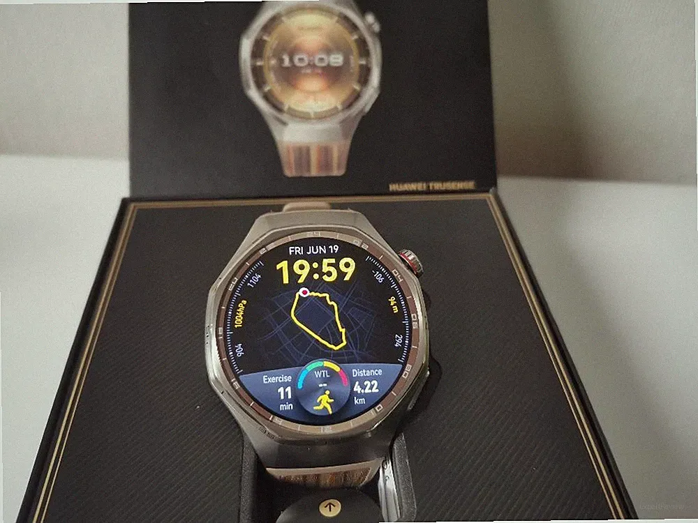 Huawei WATCH GT6 pro 46mm EKG Braun Woven Band Bluetooth Fitness Tracker