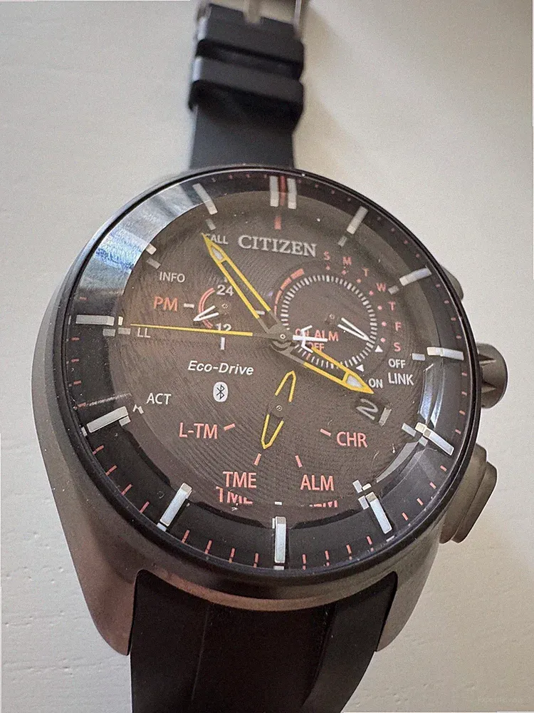 Hybrid Smartwatch Solar Citizen W770-MV01 - Modell S114993 - orange/gelb