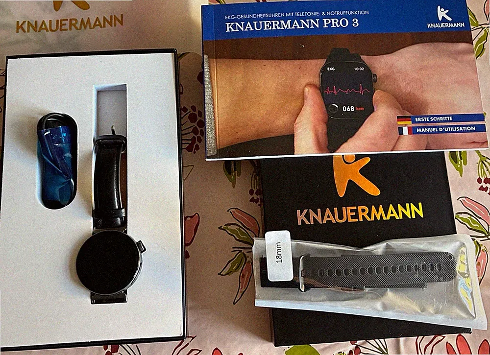 Knauermann Pro 3 Smartwatch EKG Schwarzgehäuse Schwarzes Armband
