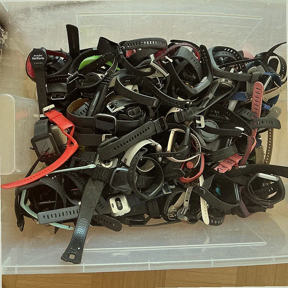 Konvolut Uhren Fitnesstracker Armbanduhren / Smart watches