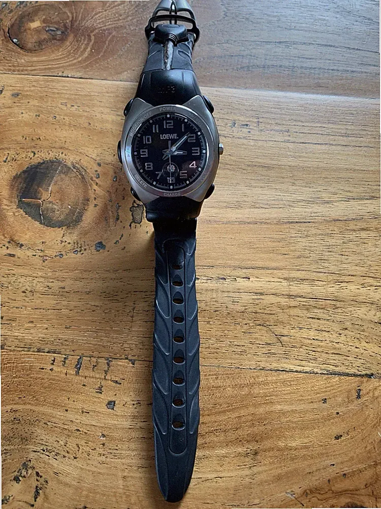 Loewe alte Smartwatch Armband Uhr defekt