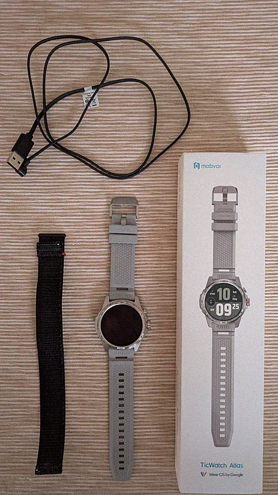 Mobvoi Ticwatch Atlas Smartwatch, Wear OS by Google, Android, Grau