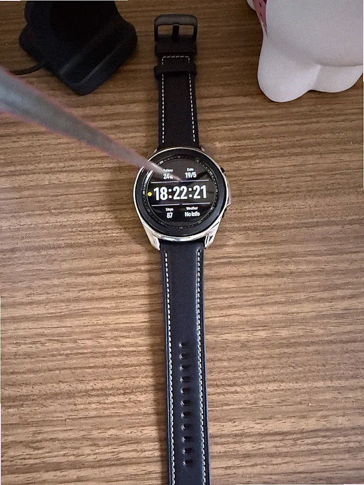 Samsung Galaxy Watch 41 mm Wear OS Smartwatch Silber Schwarz Lederarmband