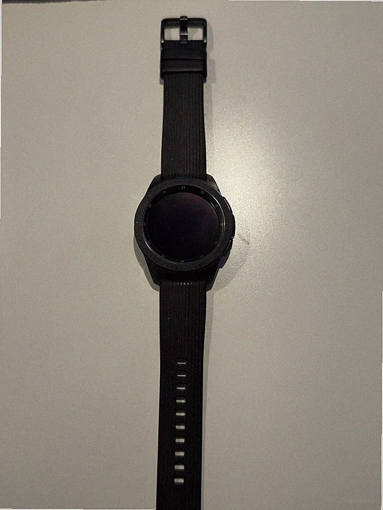 Samsung Galaxy Watch 42mm Bluetooth Smartwatch GPS WLAN Schwarz SM-R810