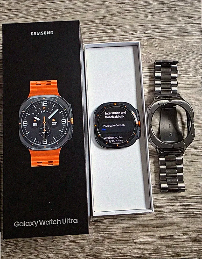 Samsung Galaxy Watch Ultra 47 mm Smartwatch silber Metallarmband Android