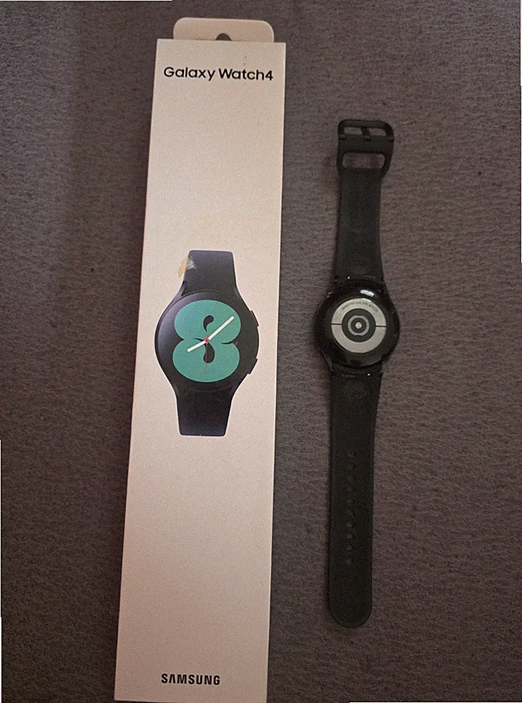 Samsung Galaxy Watch4 40mm Schwarz Silikonarmband Android Smartwatch gebraucht
