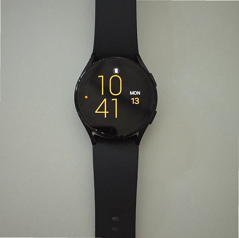 Samsung Galaxy Watch5 40mm Smartwatch Schwarz Silikonarmband Wear OS Android