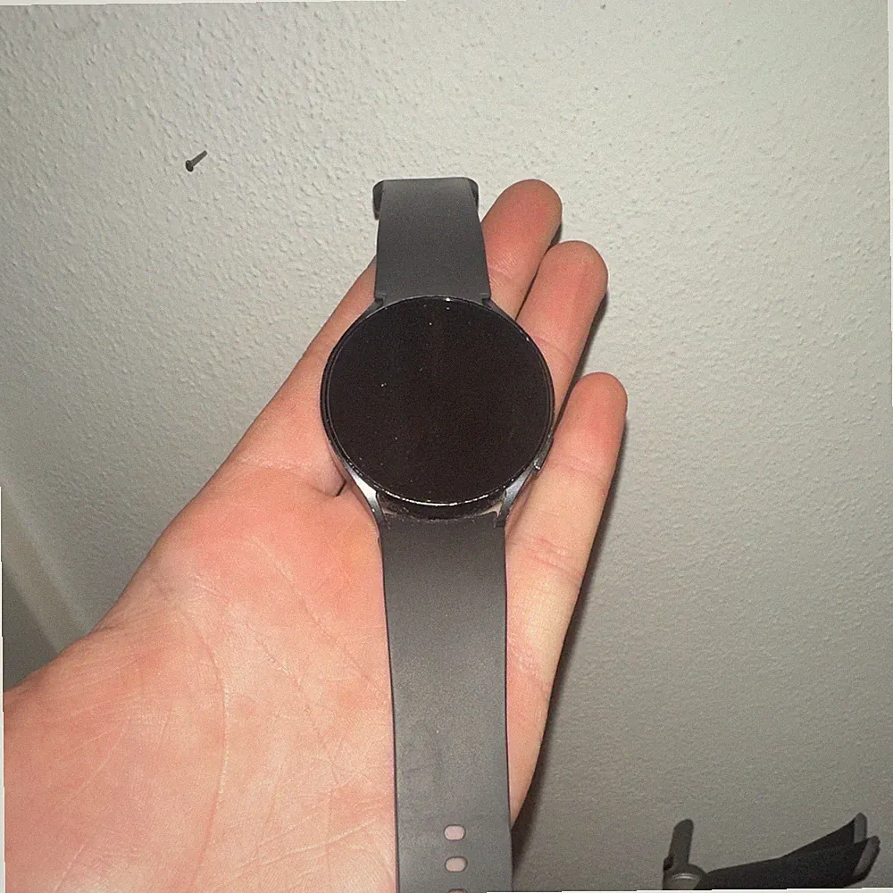 Samsung Galaxy Watch6 SM-R800 44 mm Smartwatch schwarz/grau Silikonarmband