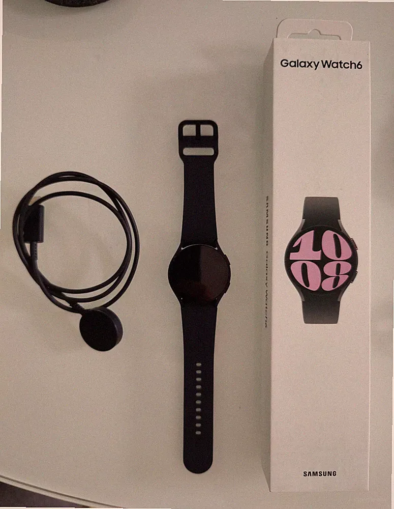 Samsung Galaxy Watch6 Smartwatch 40 mm Schwarz Silikonarmband Android kompatibel
