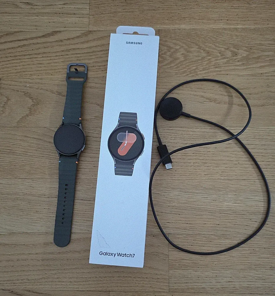 Samsung Galaxy Watch7 40 mm Smartwatch Android GPS WLAN WiFi BT grün green