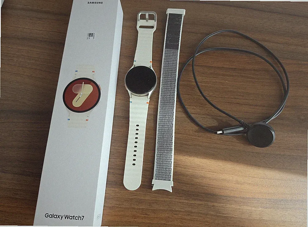 Samsung Galaxy Watch7 40mm Aluminium Neuwertig OVP Smartwatch Bluetooth