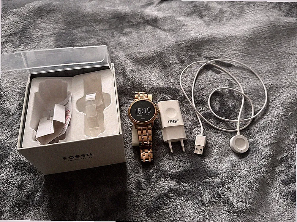 smart watch damen Fossil Roségold mit Strasssteinchen