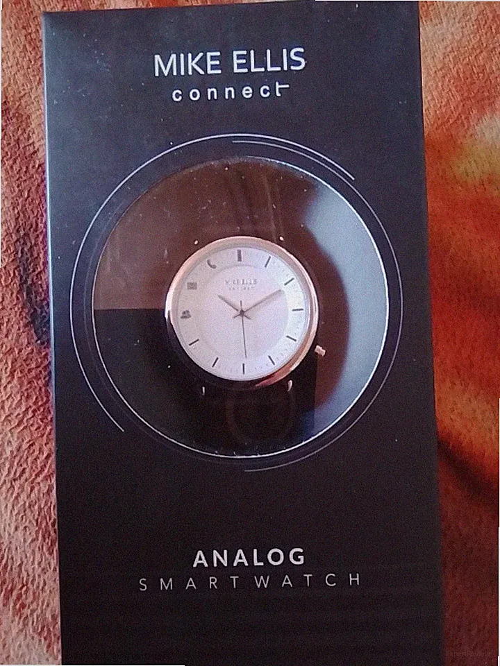 SmartWatch Analog Smartwatch