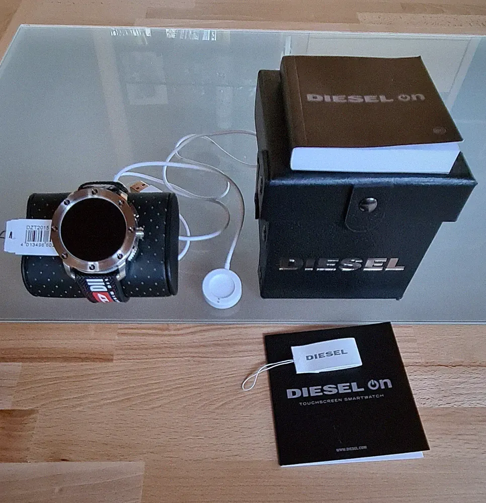 Smartwatch DIESEL On DZT2015 Mit Neuem Armband