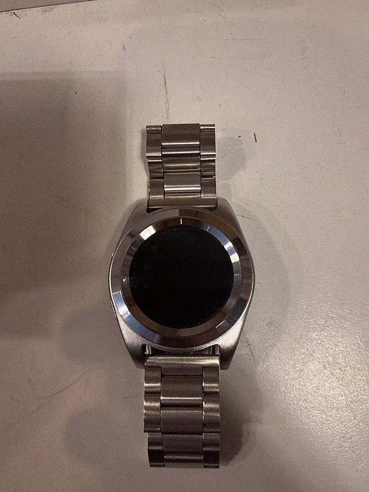 Smartwatch mit Metallarmband – Herzfrequenz, Schrittzähler, Schlaftracking – OVP