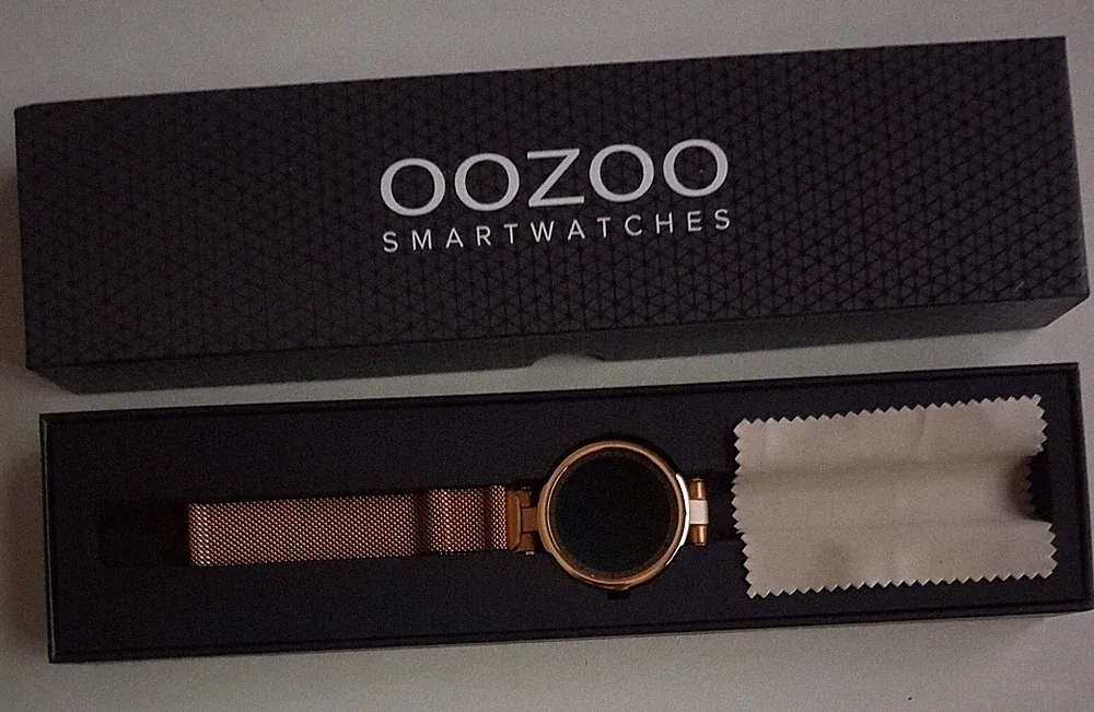 Smartwatch oozoo Armbanduhr Inklusive Ladegerät! Wie Neu!