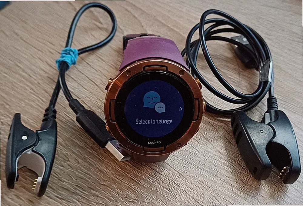 SUUNTO 5 Sportuhr GPS Uhr Smartwatch Laufuhr Fitnesstracker inkl. Zubehör